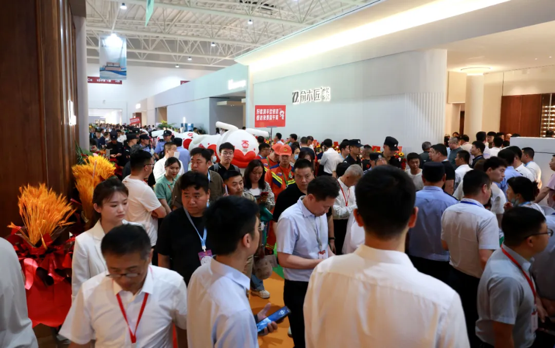 第七届中国·清丰绿色家居博览会隆重开幕